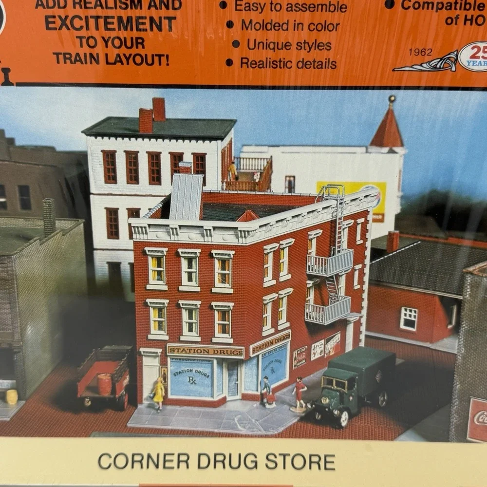Con-cor Corner Drug Store HO Scale #911 Brand New Sealed
